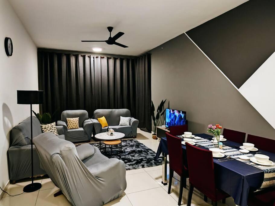 Infinity Pool 2Br Suite 7Pax @Beacon @Georgetown Εξωτερικό φωτογραφία